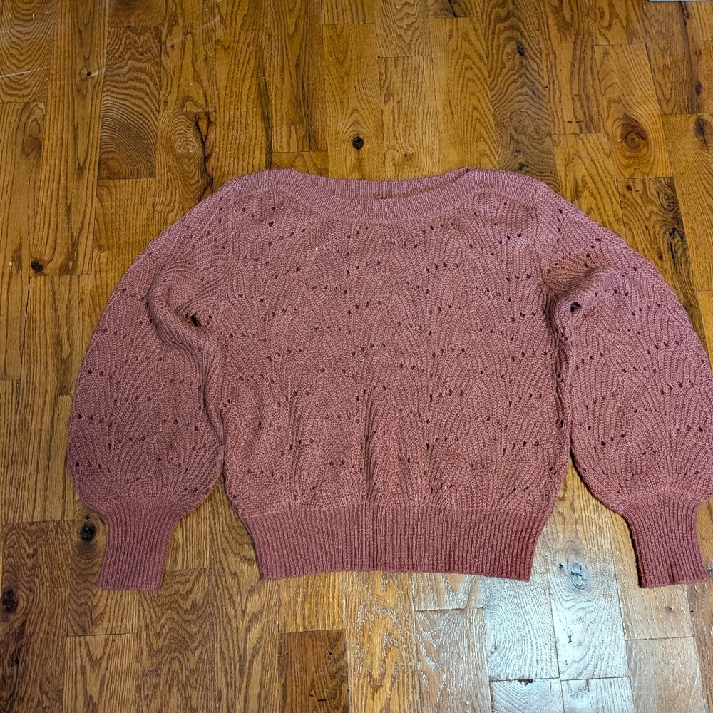 RW&Co Sweater size Small